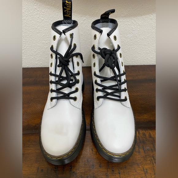 Dr. Martens Shoes - Dr Martens  unisex  Zavala  Size 5M/ 6W -White Smooth Leather Combat Boots